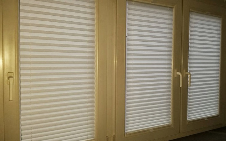 Notranja plise senčila Notranja plise senčila